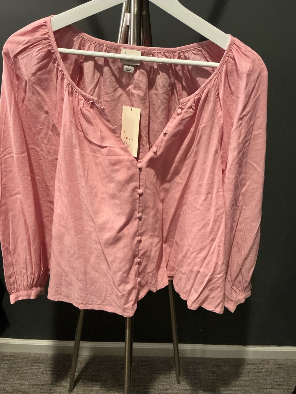 Pink Button Down Cropped Blouse - Picture 4 of 6